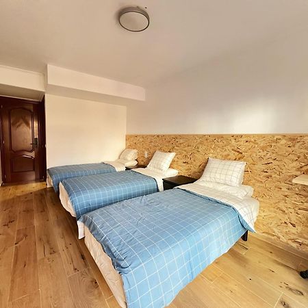Fudodo舒适3 Beds Hotel L'Hospitalet de Llobregat Ngoại thất bức ảnh